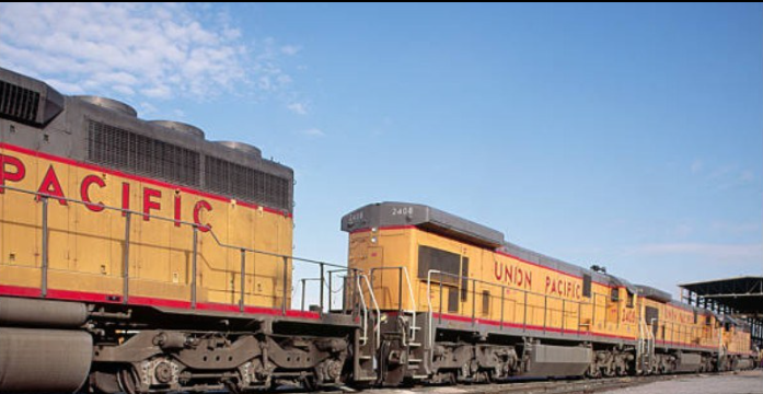 Multiple Bodies Found Inside Union Pacific Train in Laredo, Texas; Investigation Underway as Authorities Work to Identify Victims Amid Record Heat